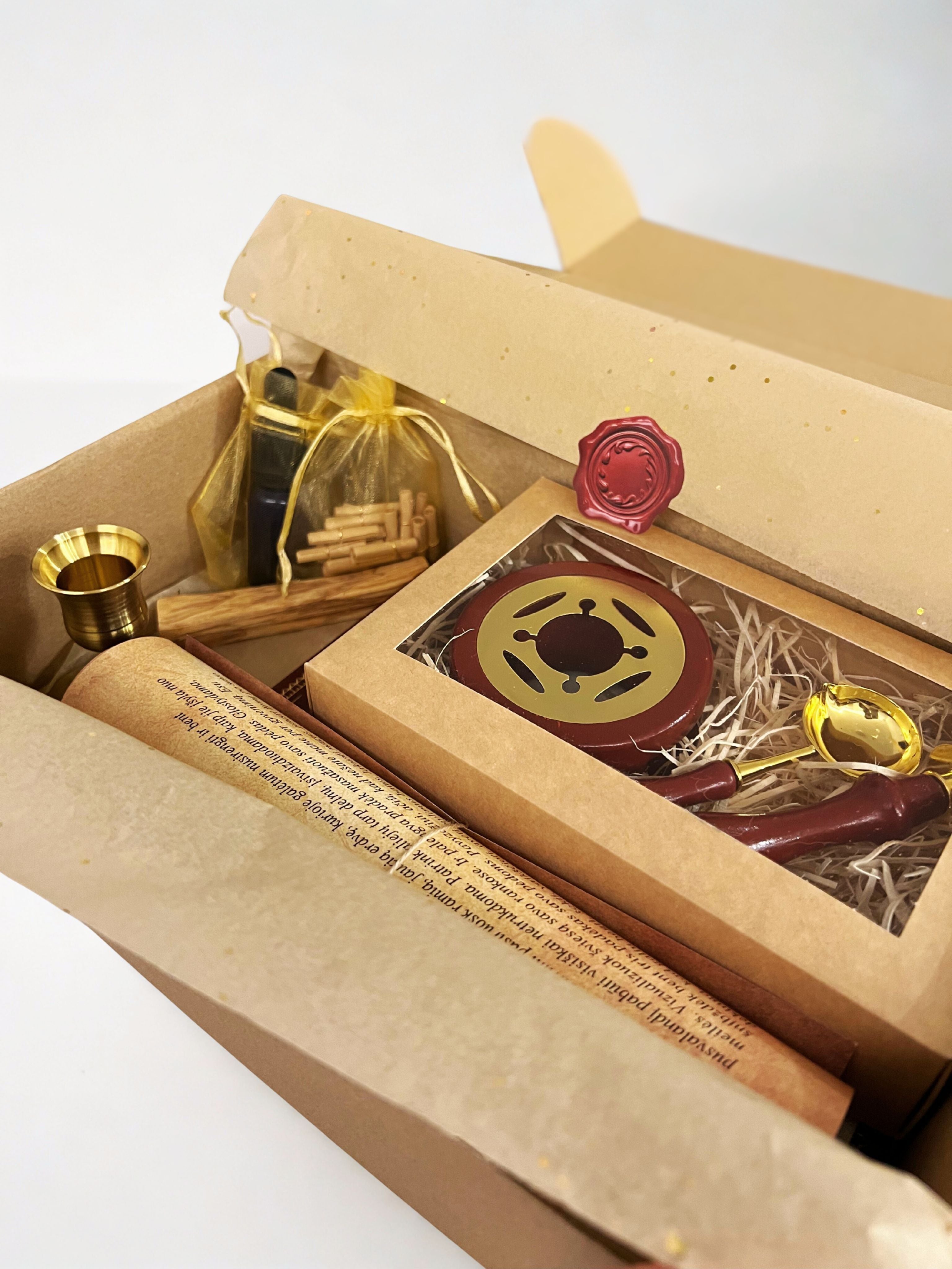 Trijų praktikų dėžutė