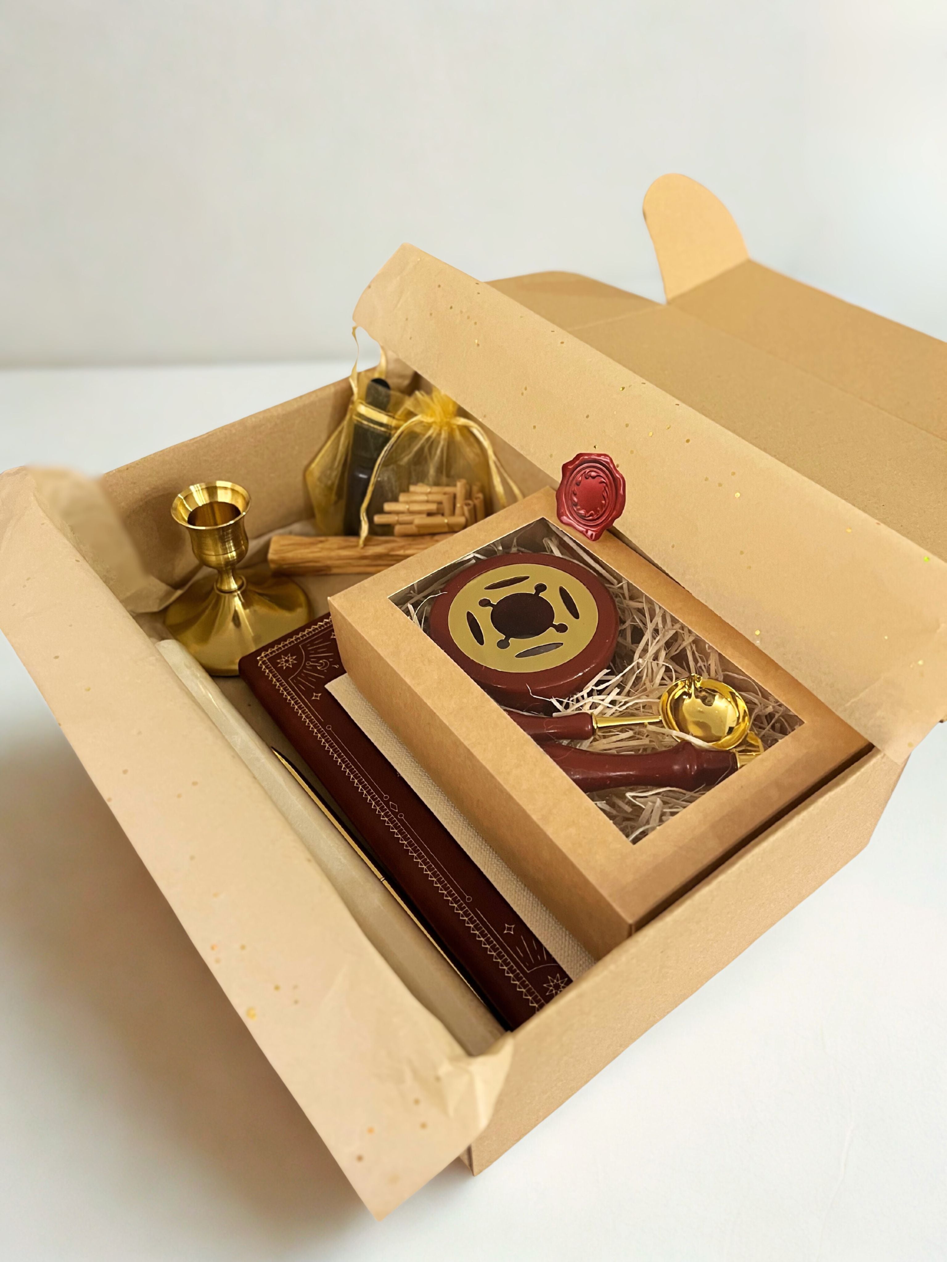 Trijų praktikų dėžutė